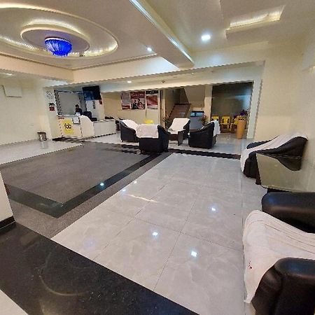 Super Hotel O Happy Homely Stay Near Pune Airport Khadki Extérieur photo