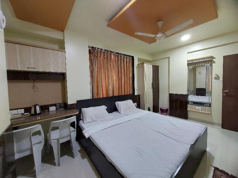 Super Hotel O Happy Homely Stay Near Pune Airport Khadki Extérieur photo